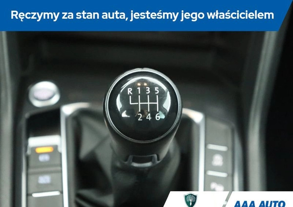 Volkswagen Tiguan cena 78000 przebieg: 192371, rok produkcji 2017 z Szprotawa małe 301